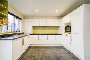 Photo 25- click for photo gallery